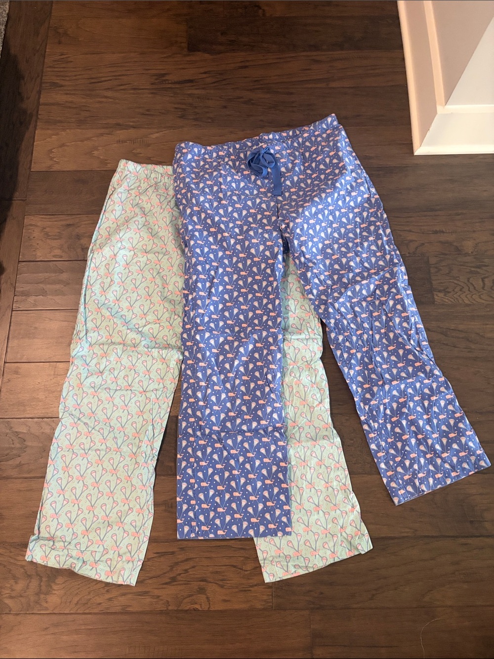 Two pairs of Women’s Vineyard Vines Whale Lacrosse Pajama Pants Sz M